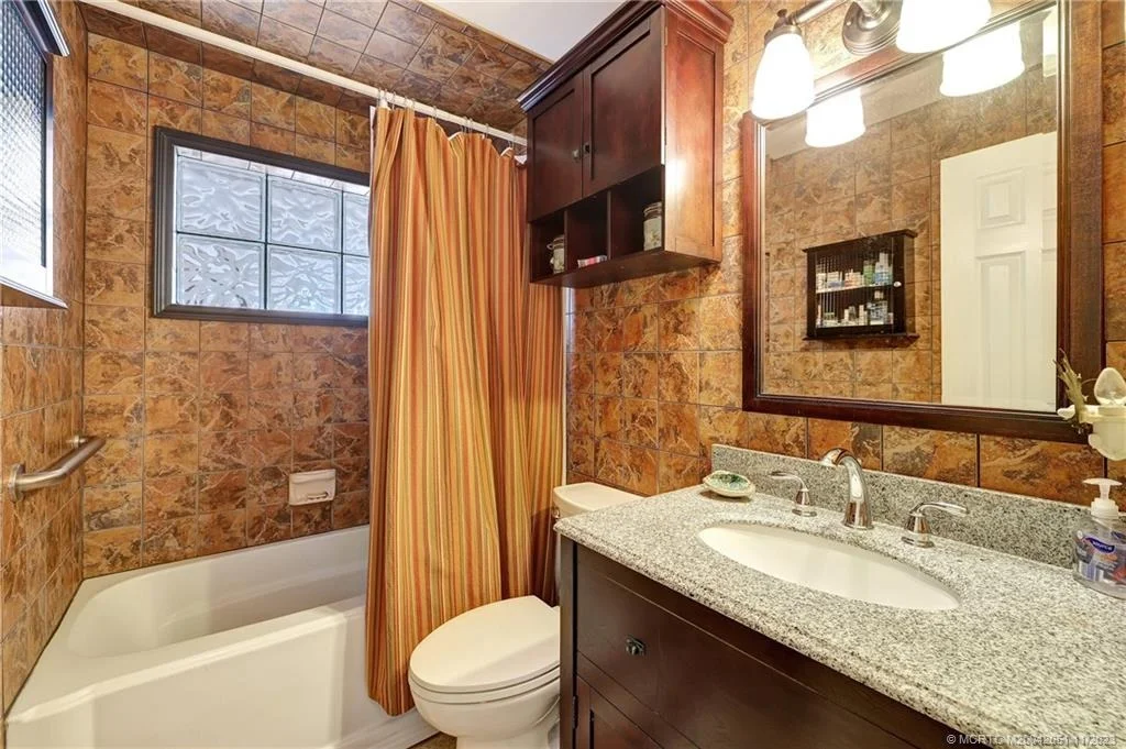 Photo of 294 SE Sailfish Lane