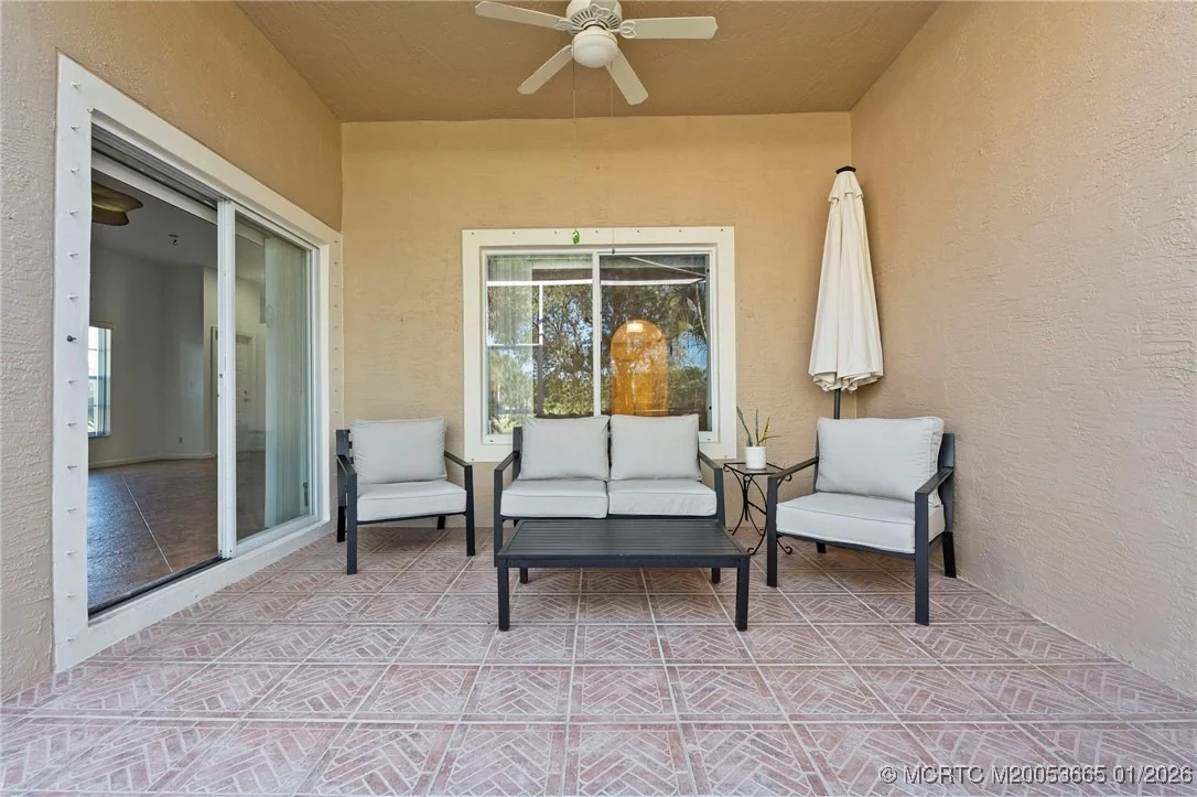 Photo of 581 NW Broken Oak Trail