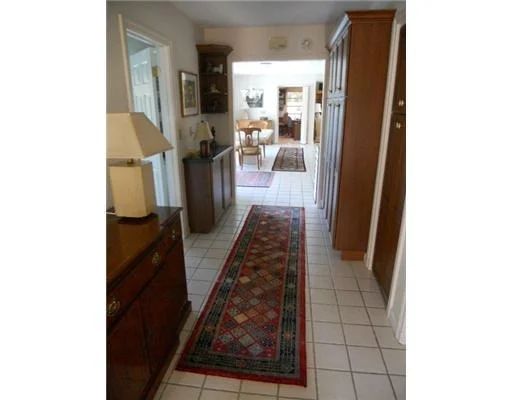 Photo of 122 S SEWALLS POINT Road