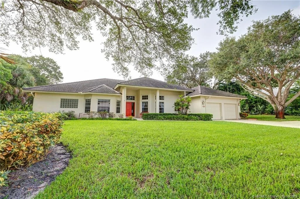 Photo of 9 Oakwood Drive