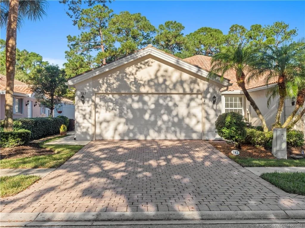 Photo of 787 SW Balmoral Trace