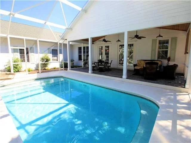 Photo of 10 Copaire Drive