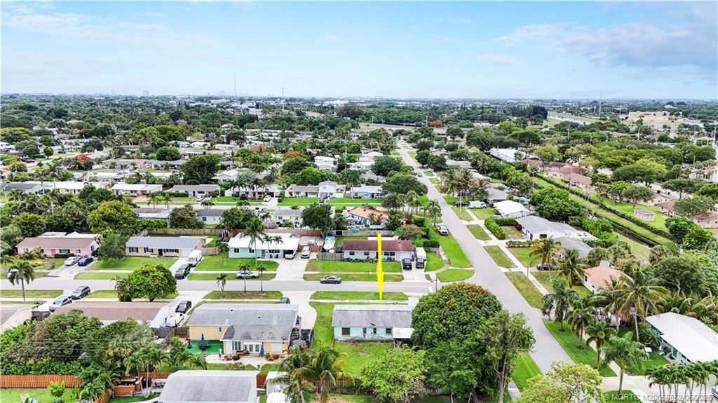 Photo of 940 Eucalyptus Road