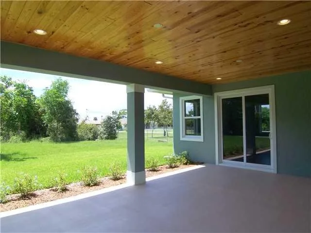 Photo of 5424 SE Horseshoe Point Road
