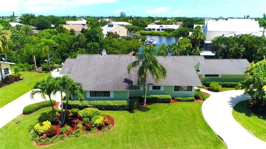 Photo of 4104 SE Centerboard Lane