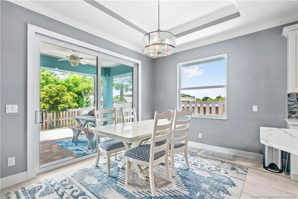 Photo of 4786 SE Horizon Avenue