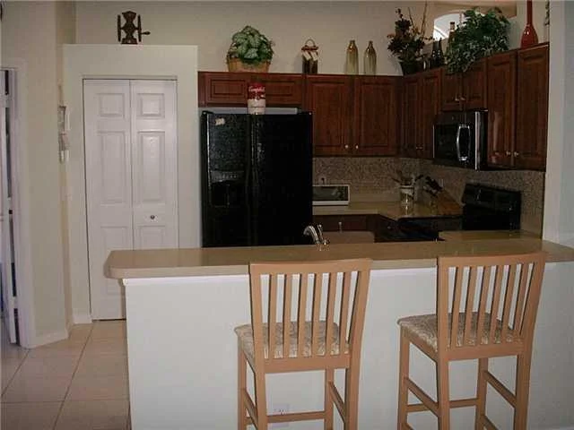Photo of 7177 SE Magellan Lane