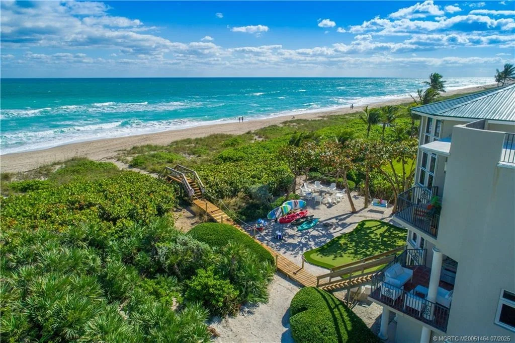 Photo of 4643 NE Ocean Boulevard