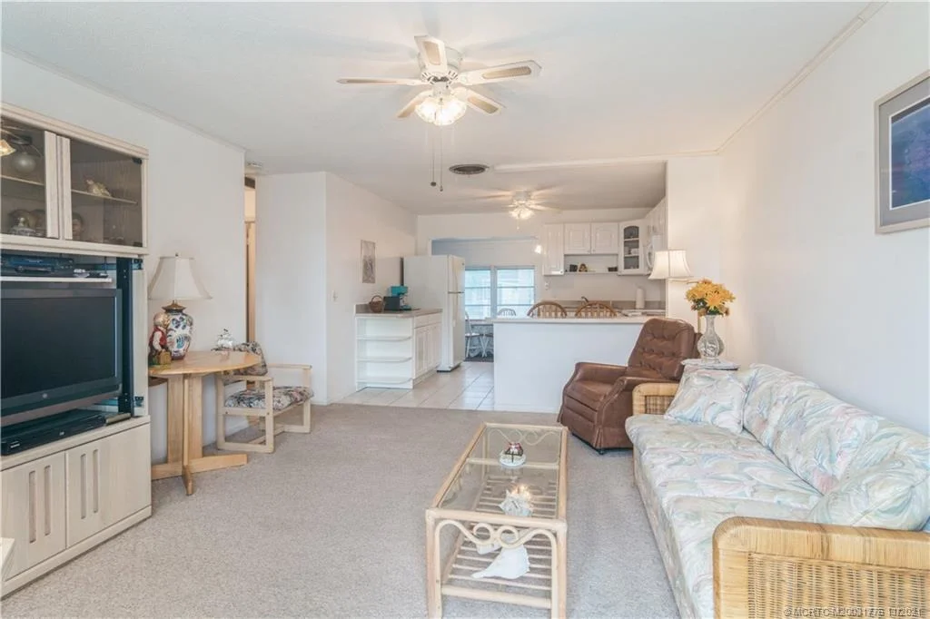 Photo of 123 SW Hideaway Place