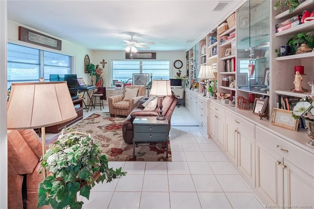 Photo of 2481 NW Everglades Boulevard