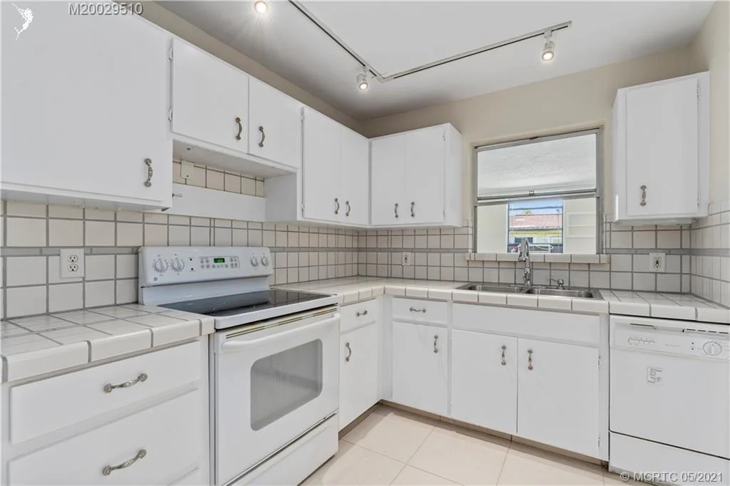 Photo of 1591 SE 11th Street