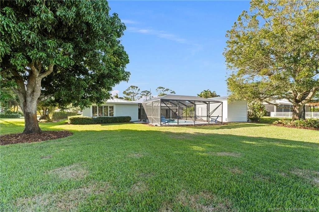 Photo of 1275 NW Pine Lake Drive