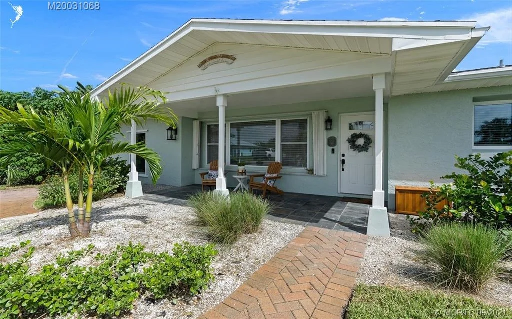 Photo of 1205 NE Oceanview Circle