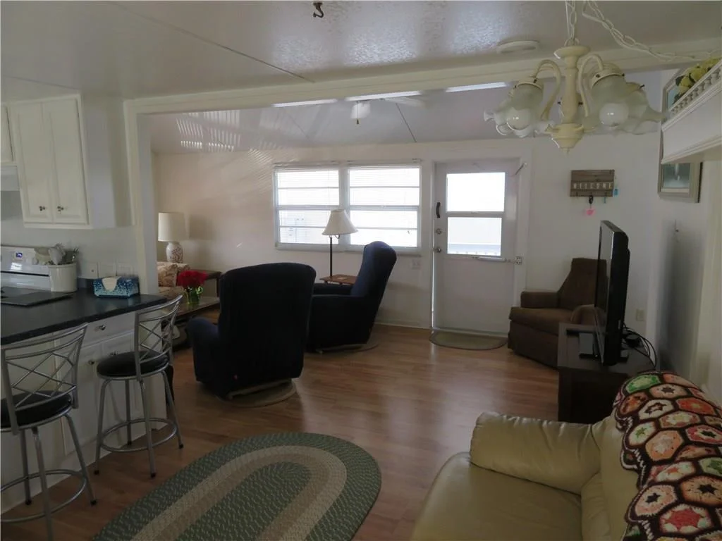 Photo of 15 Nettles Boulevard