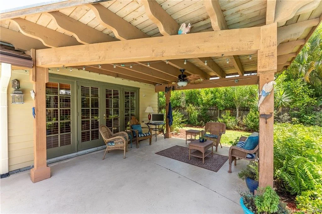 Photo of 3890 SE Quanset Terrace