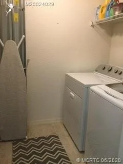 Photo of 254 SE Kitching Circle