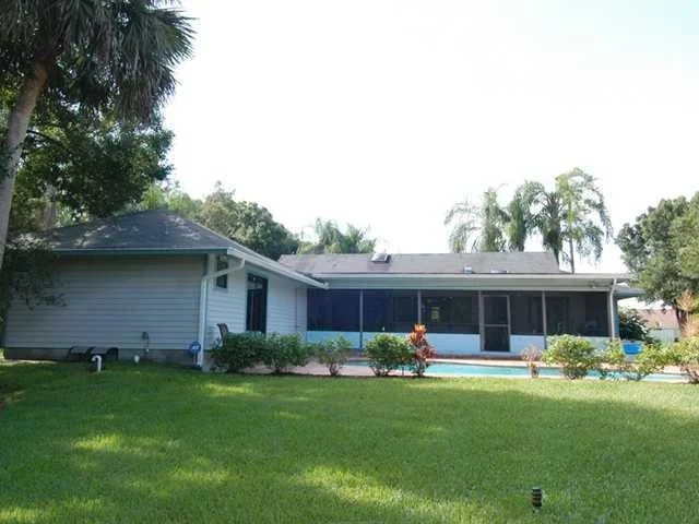 Photo of 1763 SW GREGOR Way