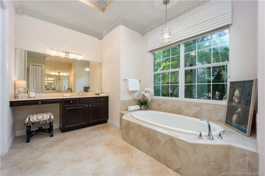 Photo of 310 SE Paysage Trail