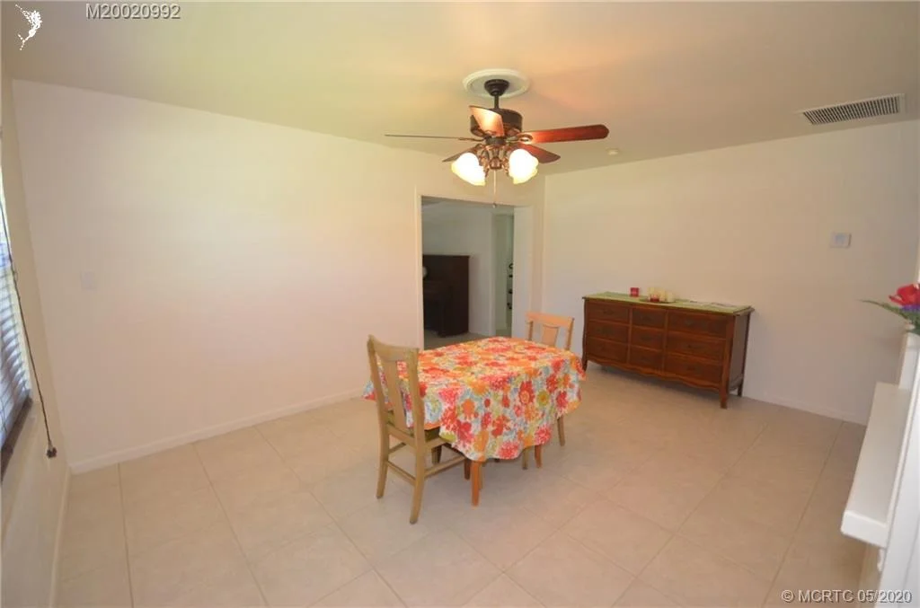 Photo of 1750 NW Sunset Boulevard