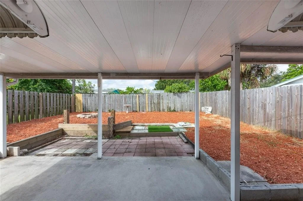 Photo of 414 SE Fini Drive