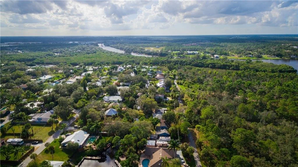 Photo of 485 SW Rustic Circle