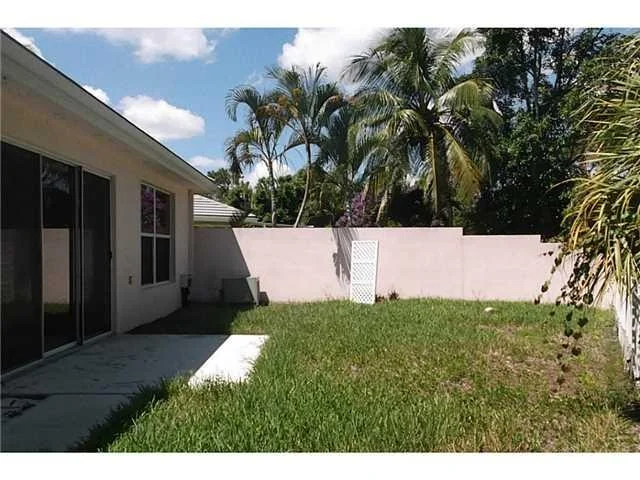Photo of 7187 SE Bitterroot Circle