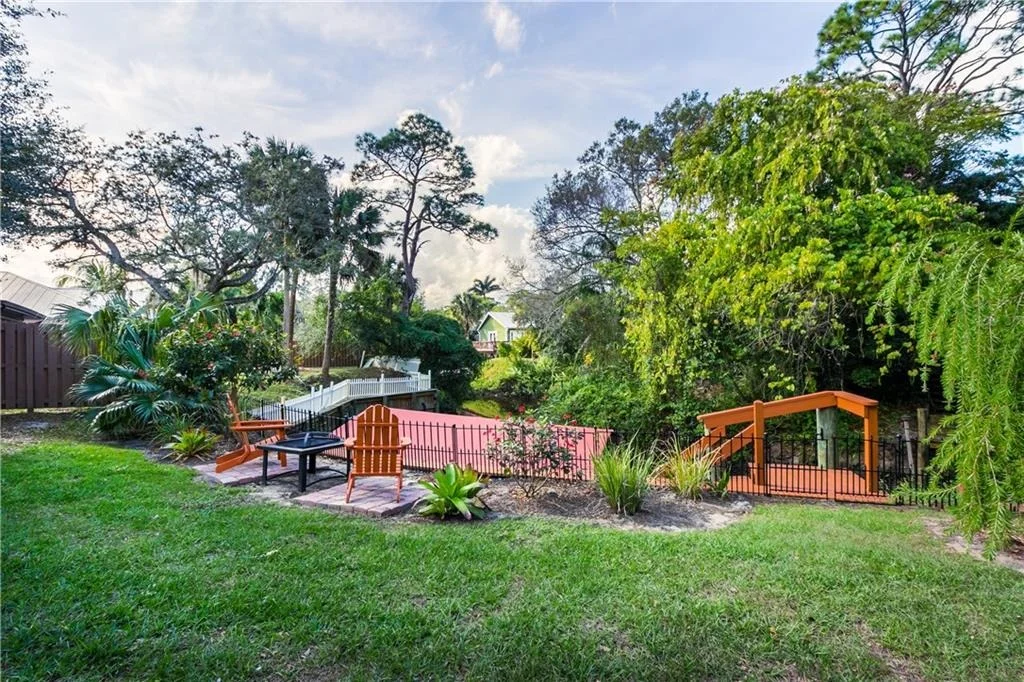 Photo of 485 SW Rustic Circle