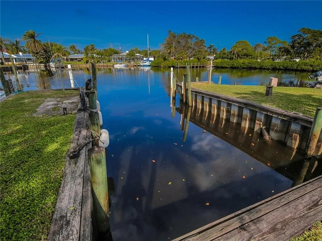 Photo of 1374 NW COCONUT POINT Lane