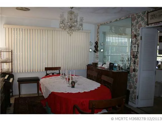 Photo of 1295 NW Pine Ridge Trail