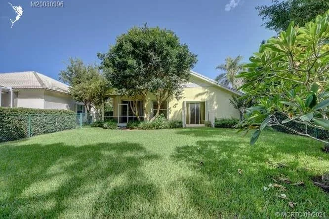 Photo of 7011 SE Cutler Trail