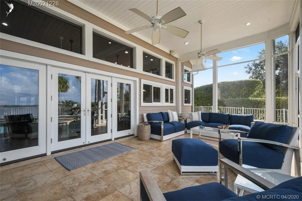 Photo of 1401 SE Riverside Drive