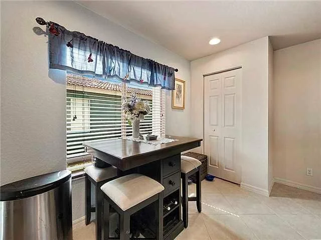 Photo of 4225 SE Graham Drive