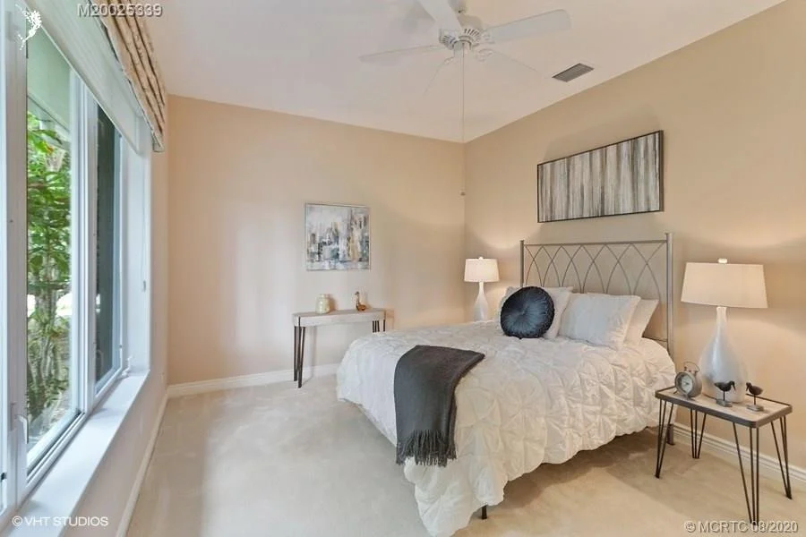 Photo of 6901 SE Harbor Circle