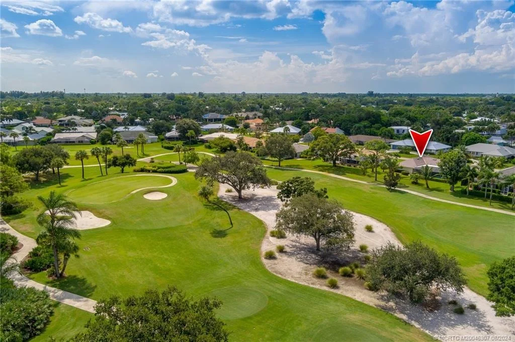 Photo of 4273 SE Fairway E