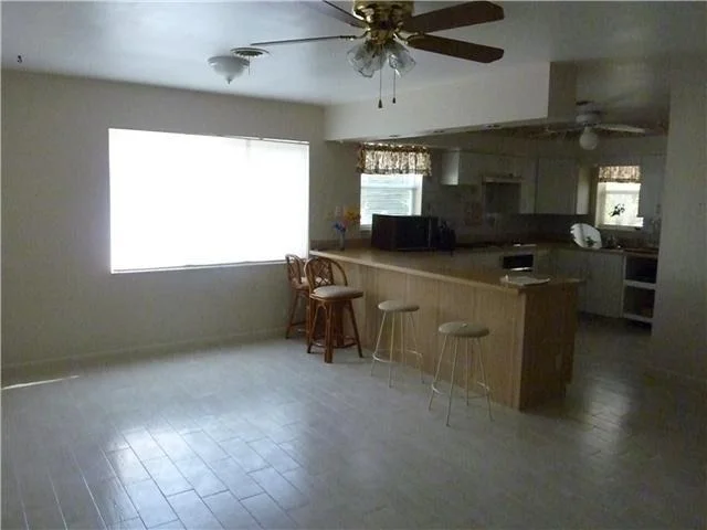 Photo of 920 NE Key Drive