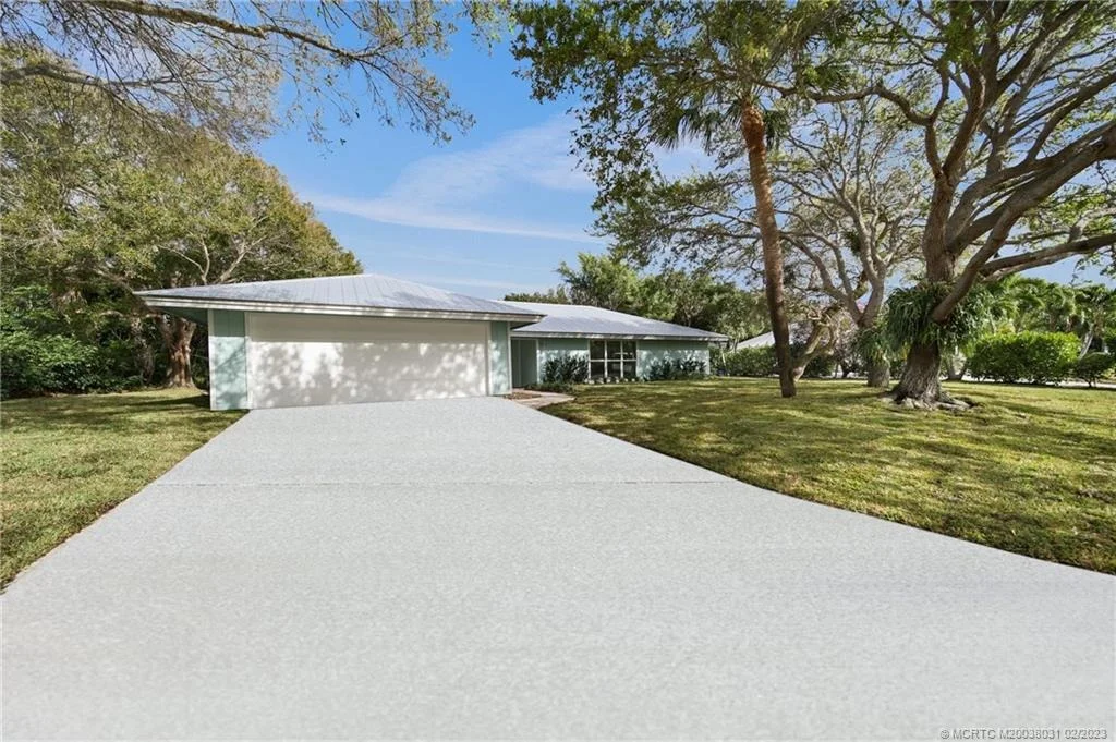 Photo of 8 Riverview Drive