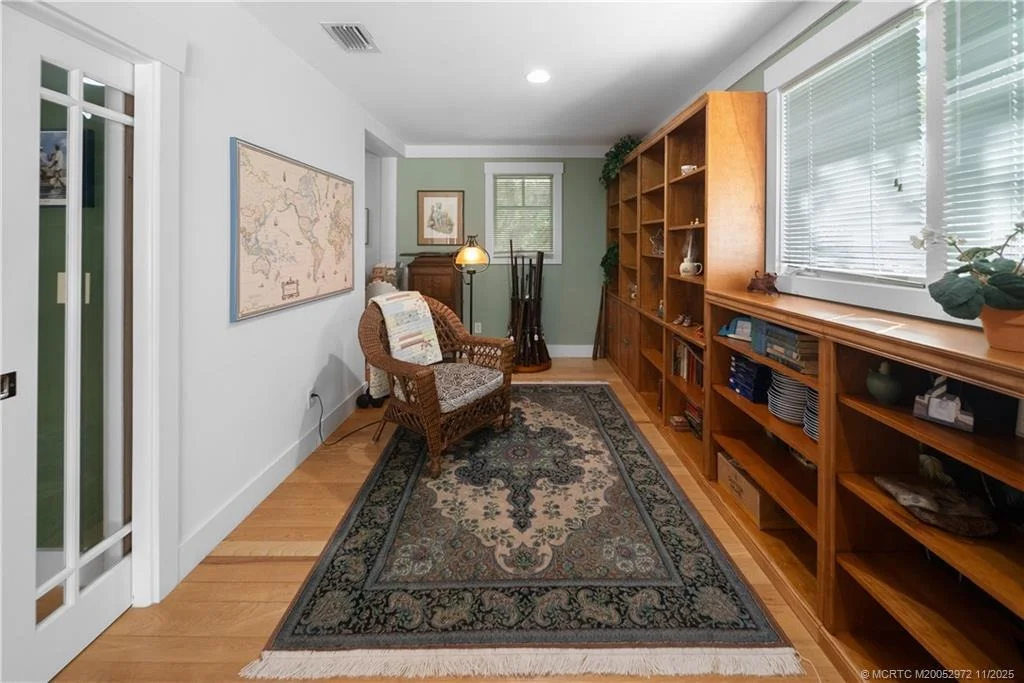 Photo of 12 Oak Hill Way