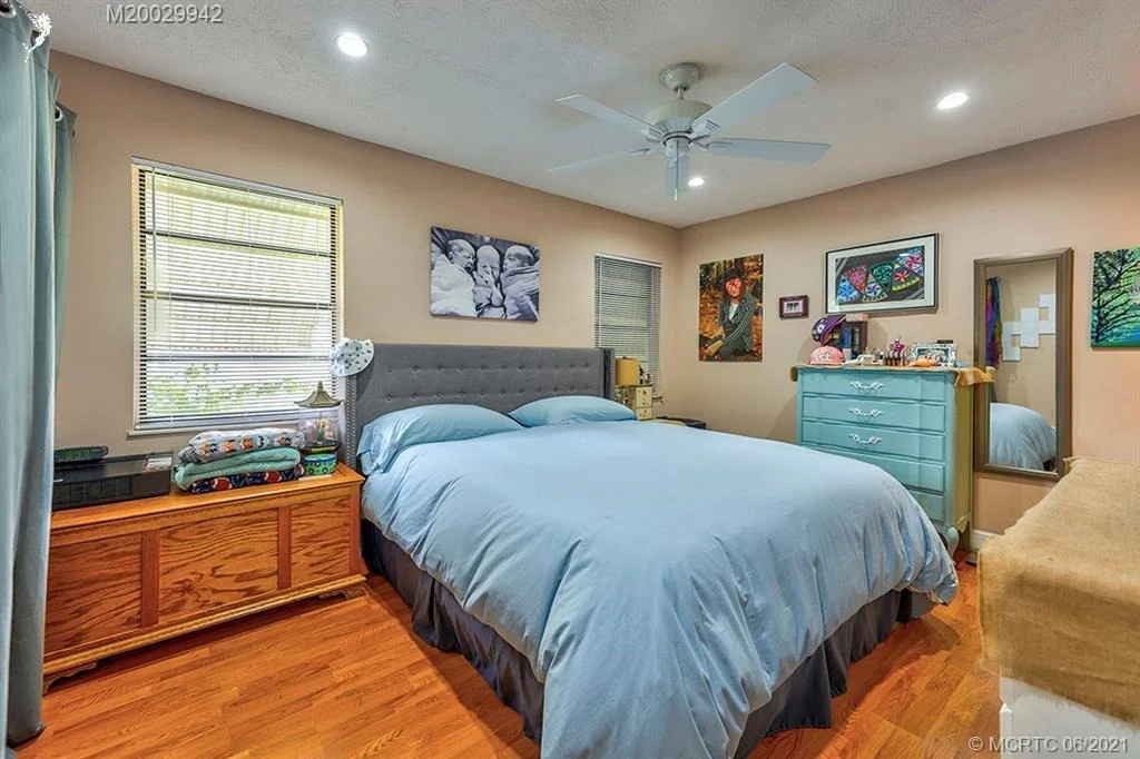 Photo of 2923 SE Bamboo Street