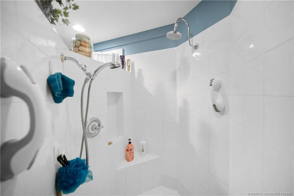 Photo of 12 Oak Hill Way