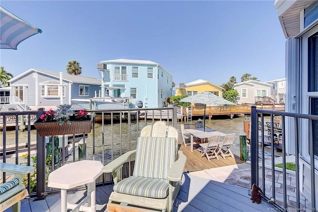 Photo of 142 Nettles Boulevard