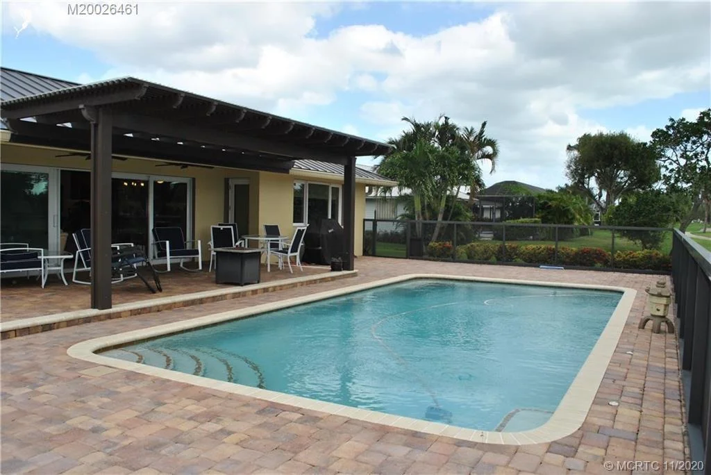 Photo of 3621 SE Fairway W