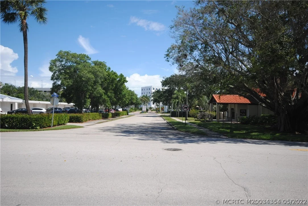 Photo of Unit C4 at 630 SE Ocean Boulevard