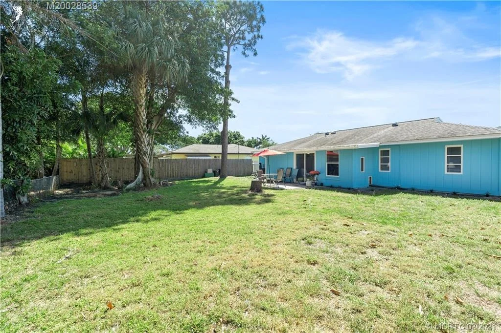 Photo of 953 NW 12th Terrace NW