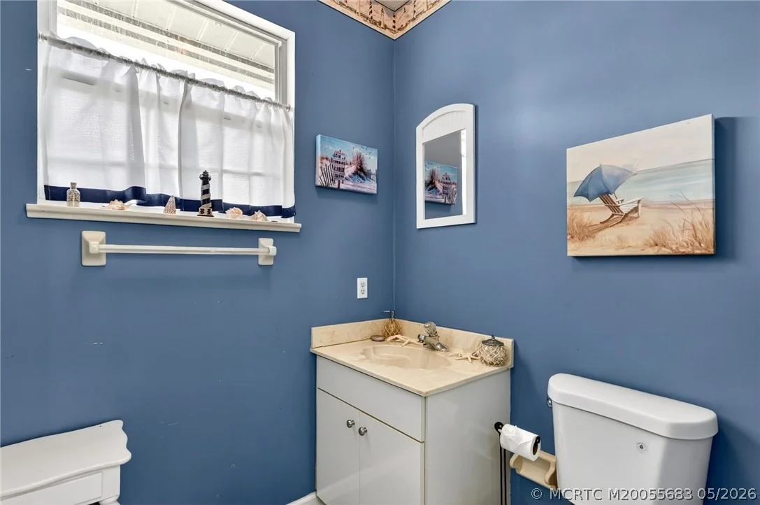Photo of 671 SE Pin Oak Terrace
