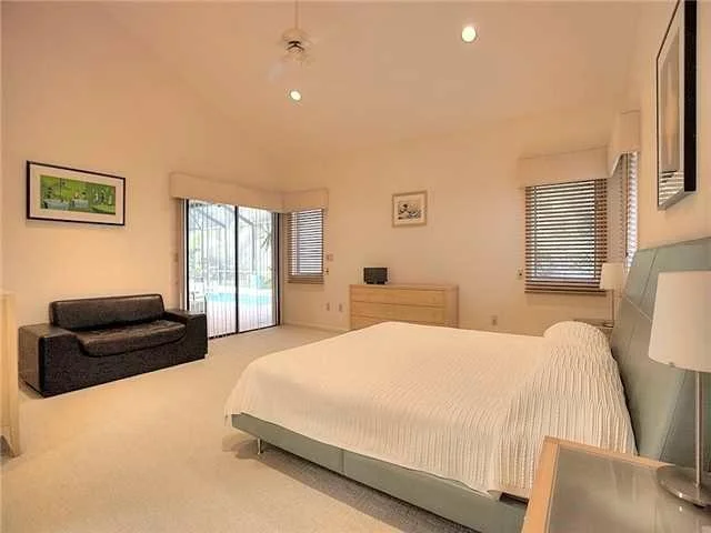 Photo of 8 Knowles Road