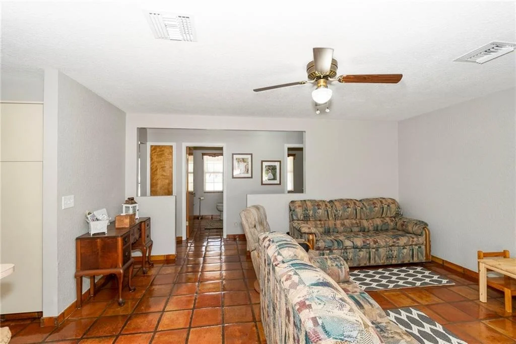 Photo of 1677 D Road