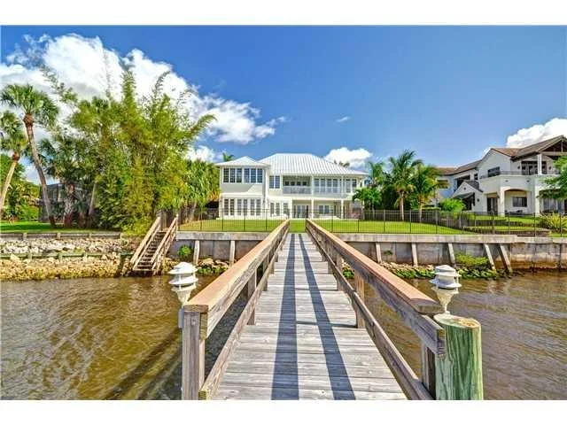 Photo of 1455 SE RIVERSIDE Drive