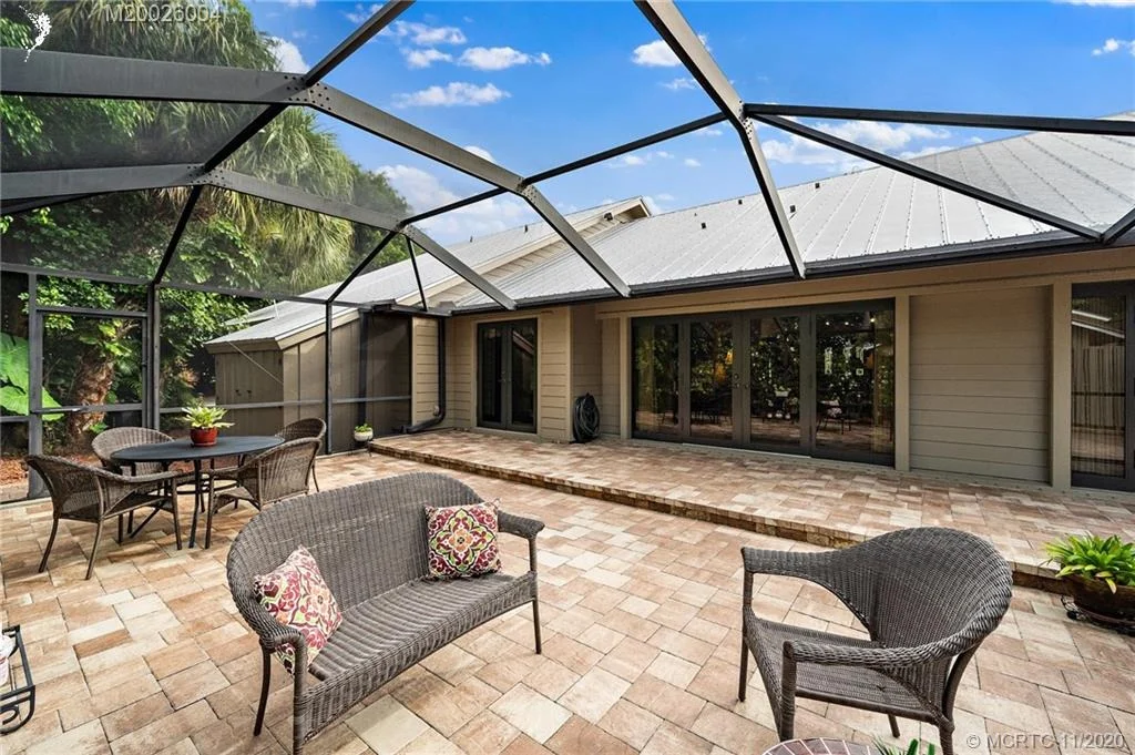 Photo of 254 SE Wells Drive
