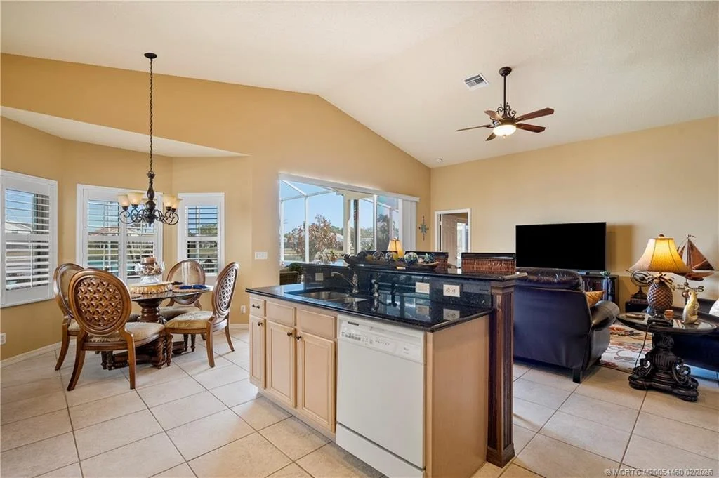 Photo of 4981 SE Devenwood Way
