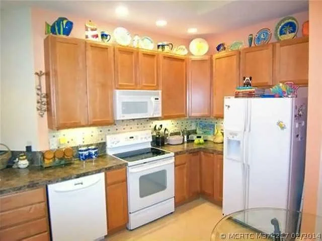 Photo of 780 NW Red Pine Way